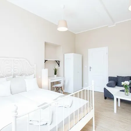 Auberge de jeunesse Riviera *