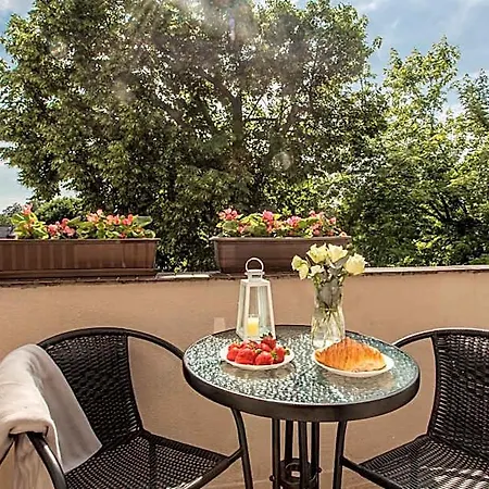 Riviera Hostel *